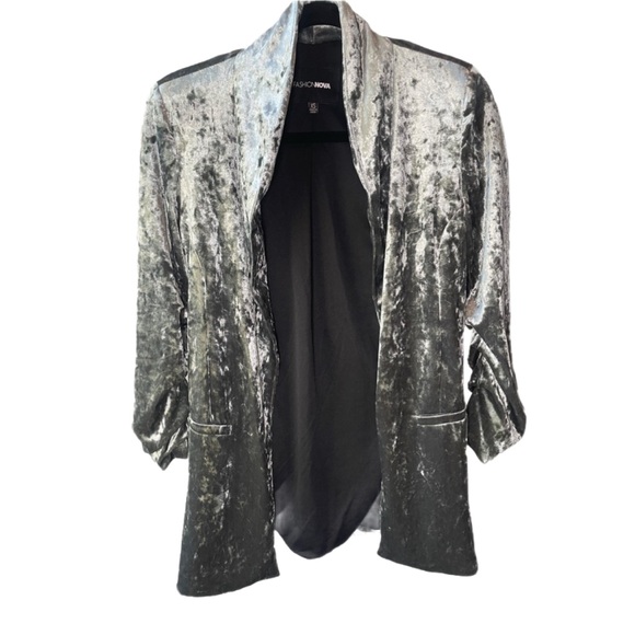 Fashion Nova Jackets & Blazers - Fashion Nova Metallic Silver Crushed Velvet Blazer